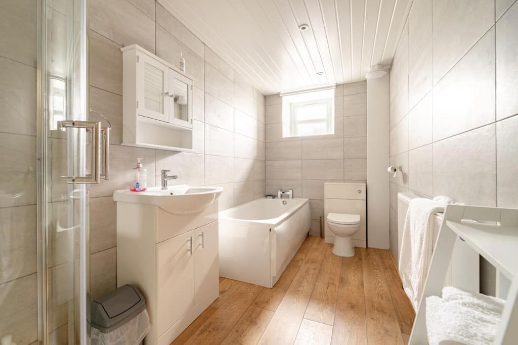 The Blue House Holiday Home Egremont  Екстер'єр фото